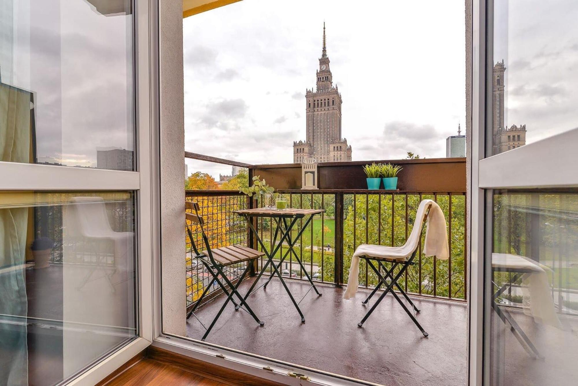 Cozy Apartment With Balcony - Palace Of Culture By Rent Like Home وارسو المظهر الخارجي الصورة
