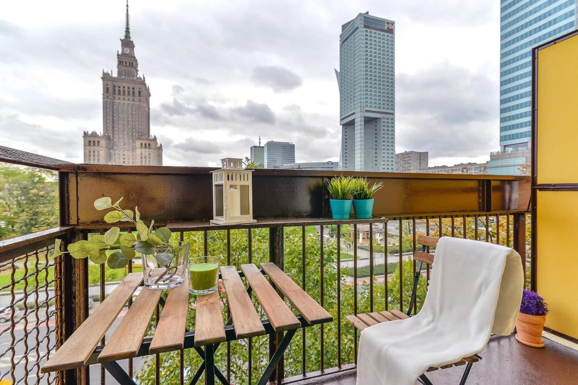 Cozy Apartment With Balcony - Palace Of Culture By Rent Like Home وارسو المظهر الخارجي الصورة